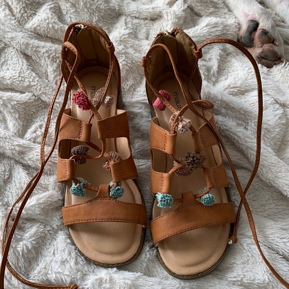 Maurices Size 6 brown heels